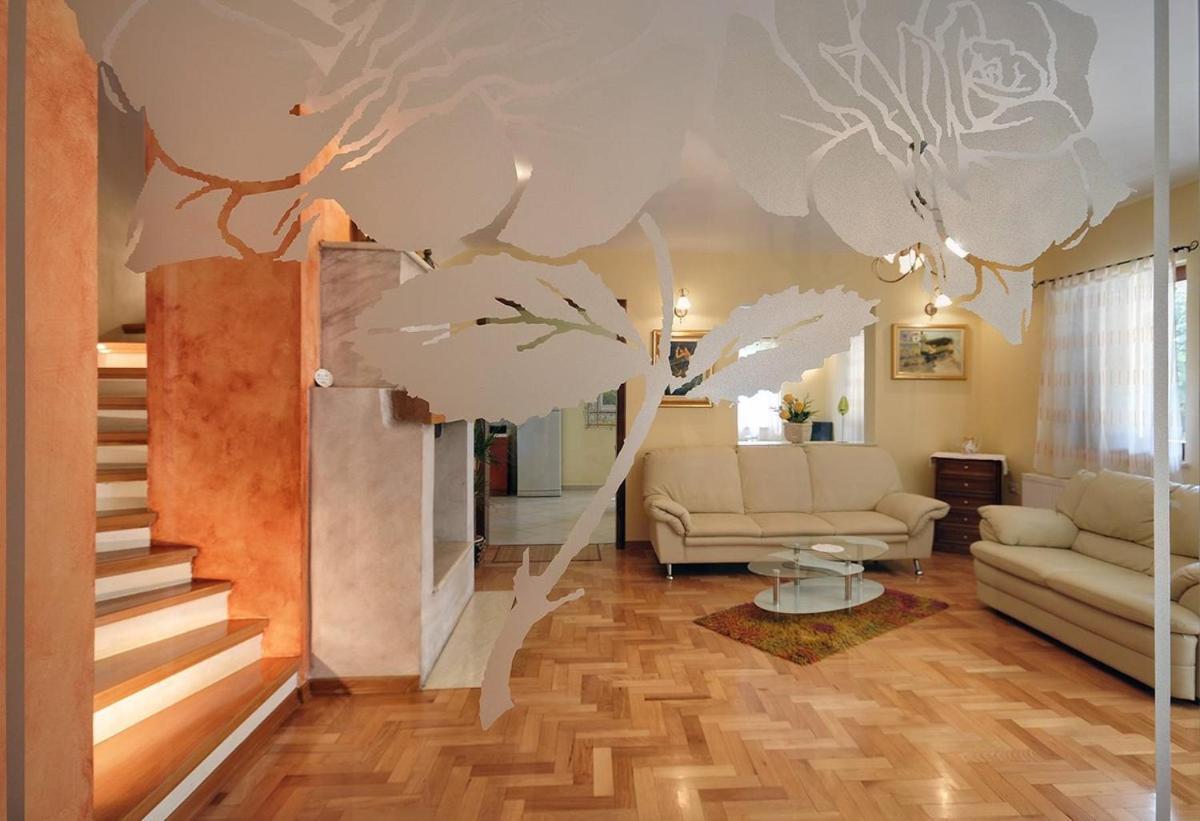 Villa Nina Медулин Екстериор снимка