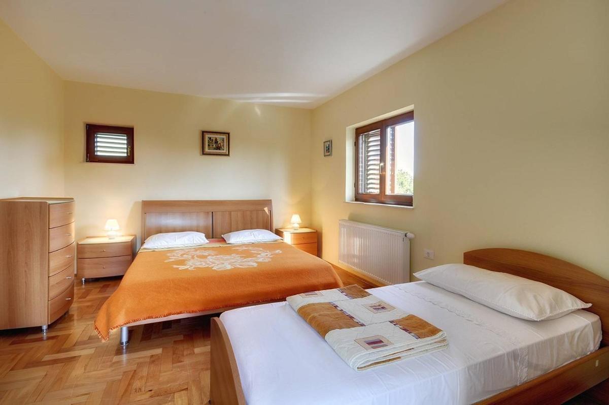 Villa Nina Медулин Екстериор снимка