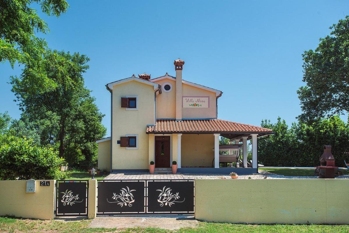 Villa Nina Медулин Екстериор снимка