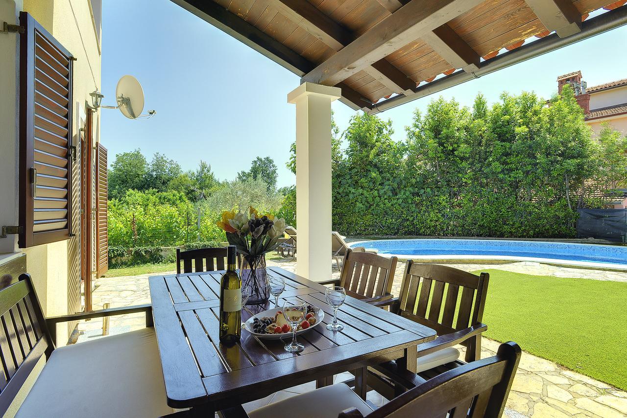 Villa Nina Медулин Екстериор снимка