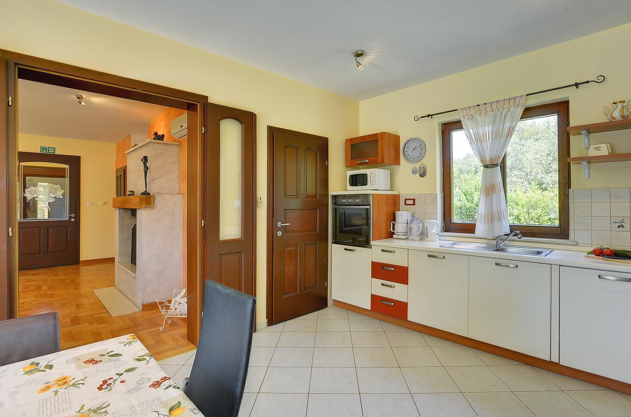 Villa Nina Медулин Екстериор снимка