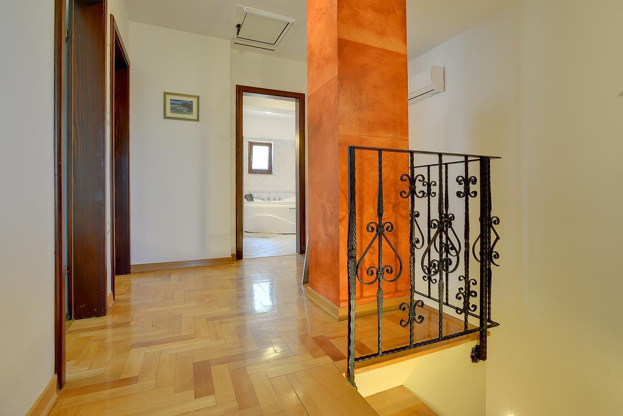 Villa Nina Медулин Екстериор снимка