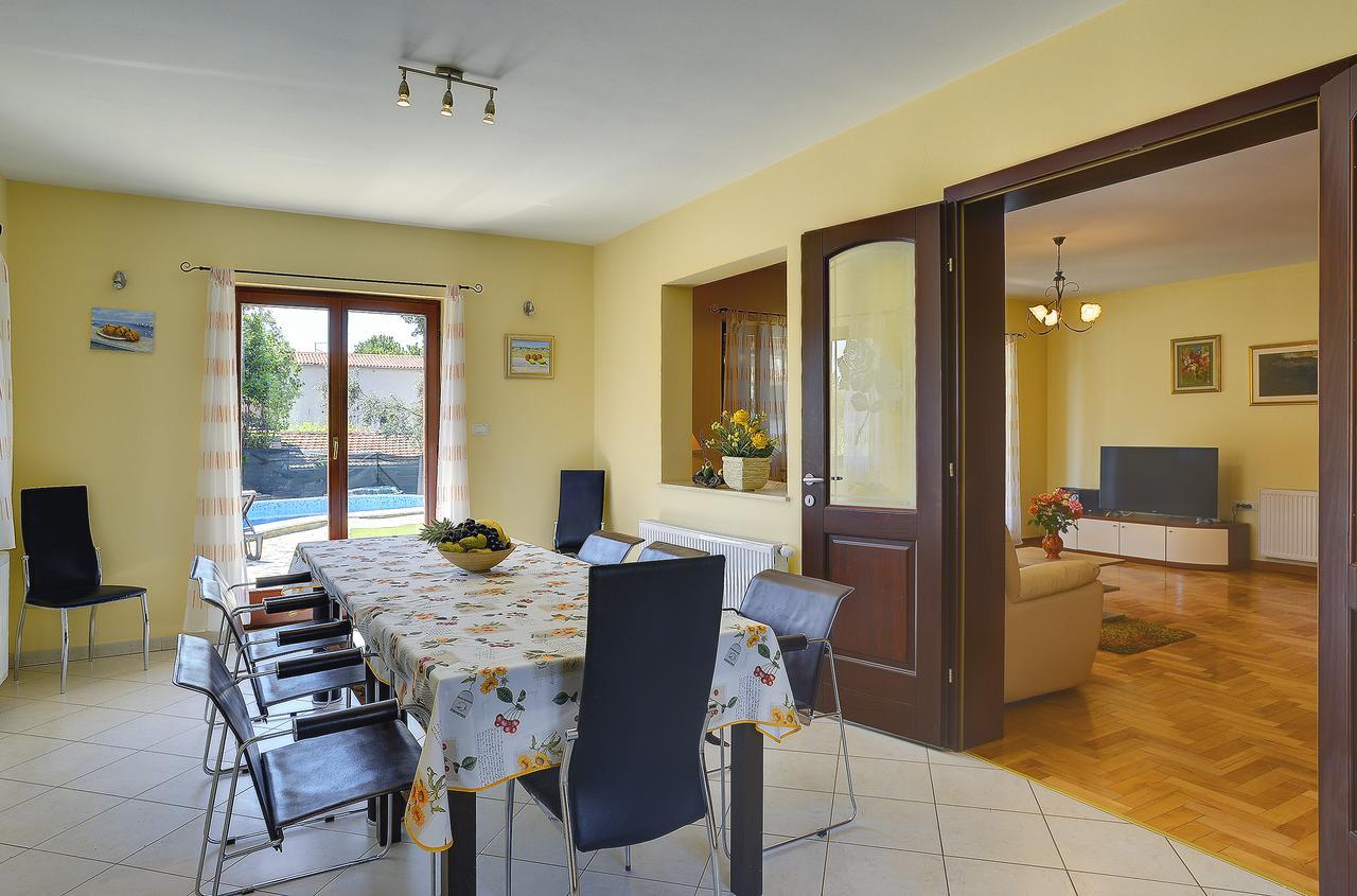 Villa Nina Медулин Екстериор снимка